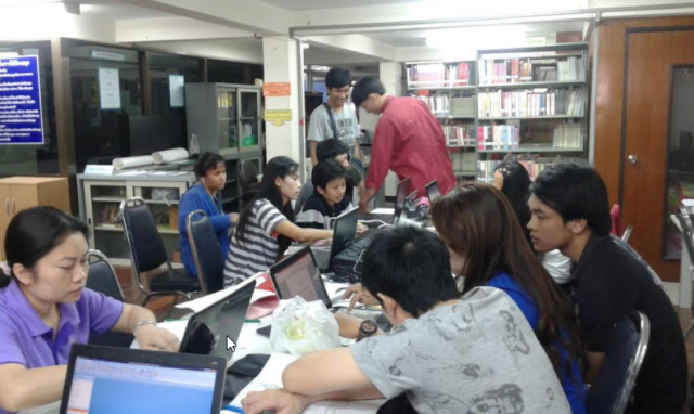 บรรยากาศห้องสมุด